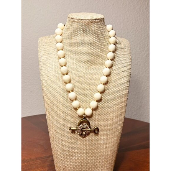 Women's Beaded Key to My Heart Beaded Rhinestone Necklace - Picture 1 of 4